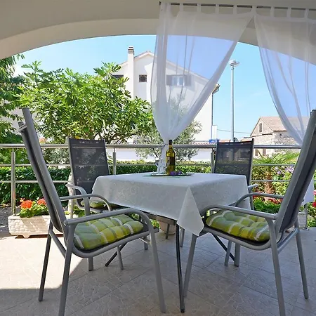 Apartament Radenka